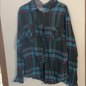 Men’s plaid shirt
